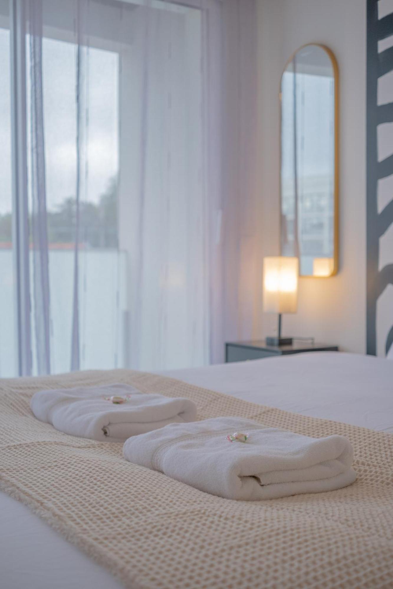Апартаменти Le Trianon - Parking Prive Реймс Екстер'єр фото